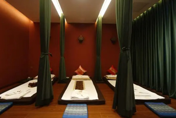 北京东城泰式按摩的被动瑜伽：当身体被折叠成诗